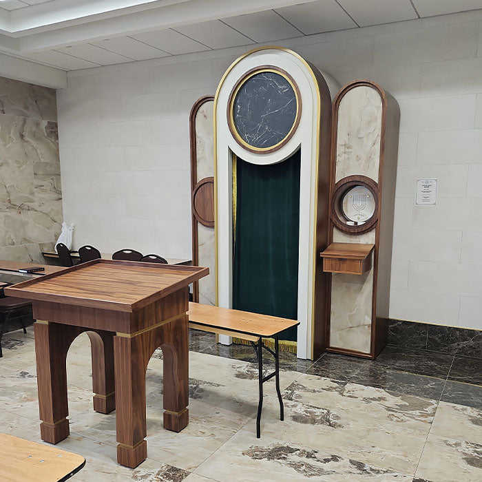 Lamnatziach Tzirus Menorah